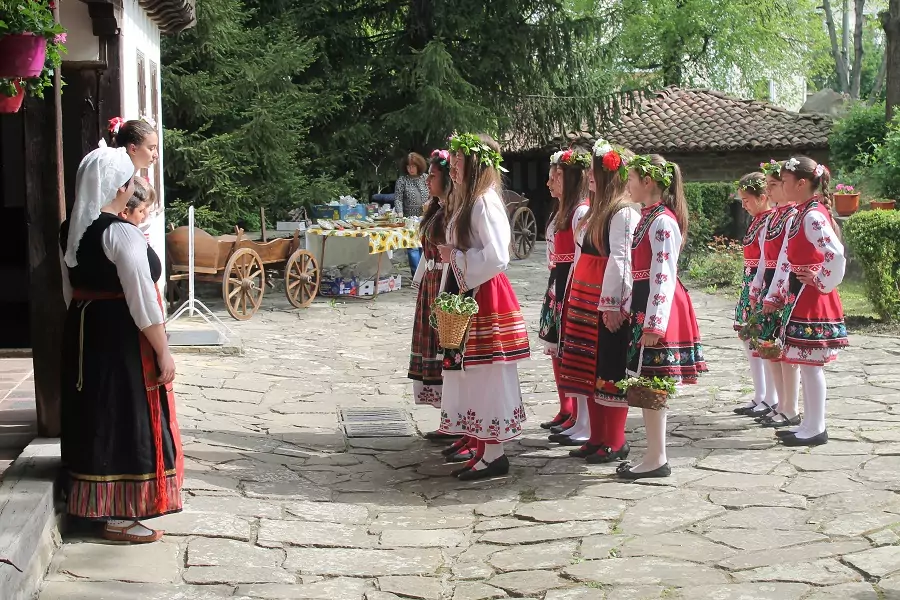 Лазаруване
