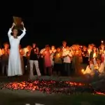 Нестинари играят за Св. Св. Константин и Елена