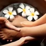 Ябълков оцет и спирт гонят гъбичките по краката
