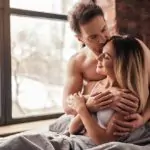 Сутрешният секс се оказва по-полезен