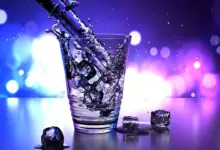 вода